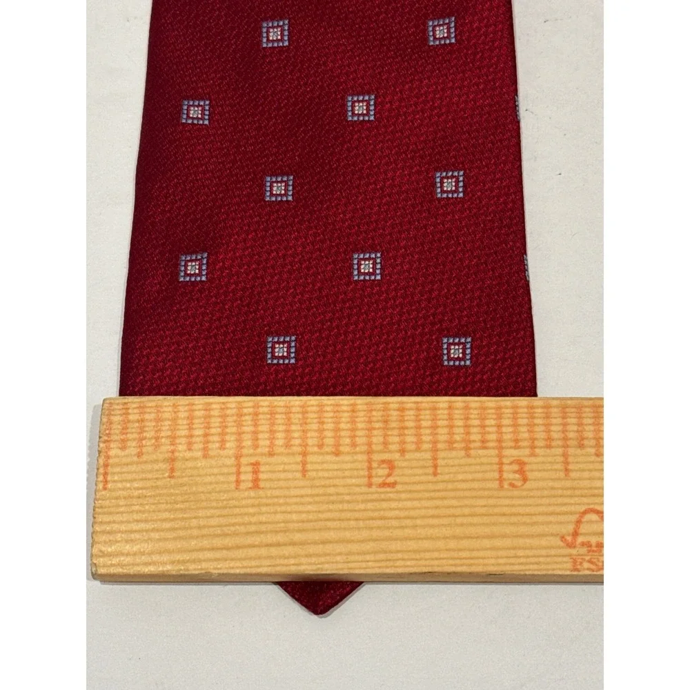 Brooks Brothers 346 Tie Mens Red Blue 100% Silk Geometric Square Pattern Office
